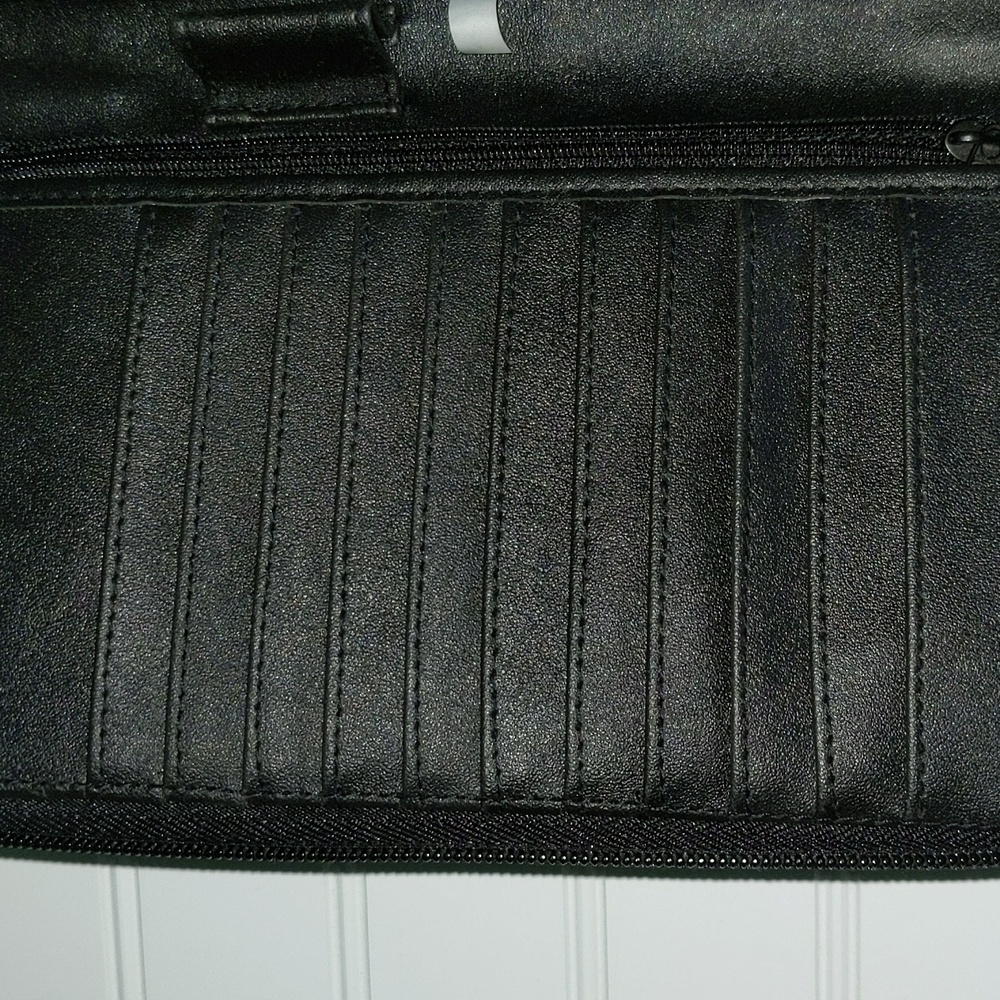 Zip Around Travel Organizer Wallet - Picture 9 of 10